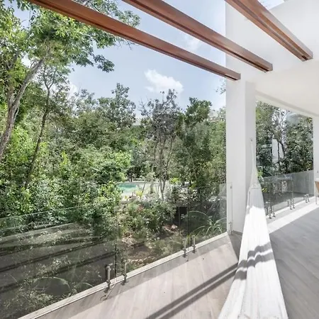 Oasis Yaaxlum * Tulum