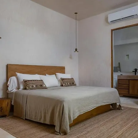Holiday home 3br In Gated Community With Private Rooftop Plunge Pool, Grill & Shared Pool *