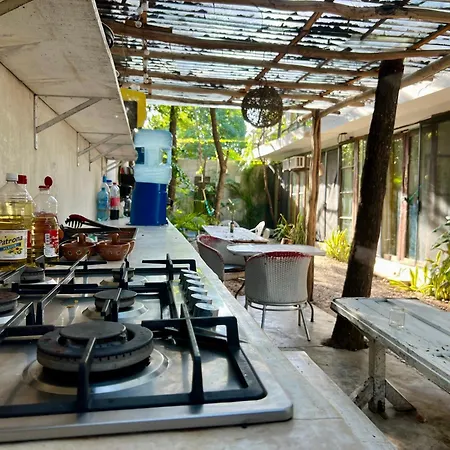 Awa Eco Retreat Hotel *