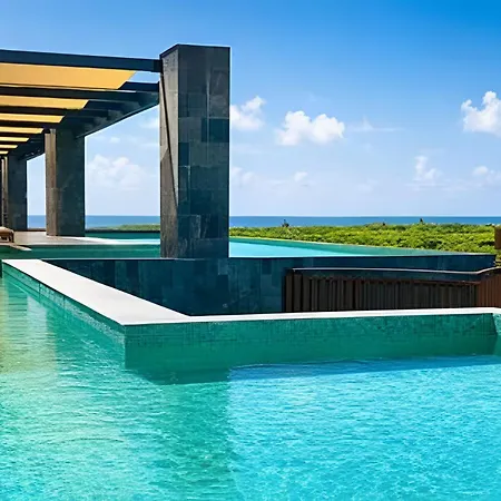 Jungle Guardian - Rooftop Pool & Club Сasa de vacaciones *