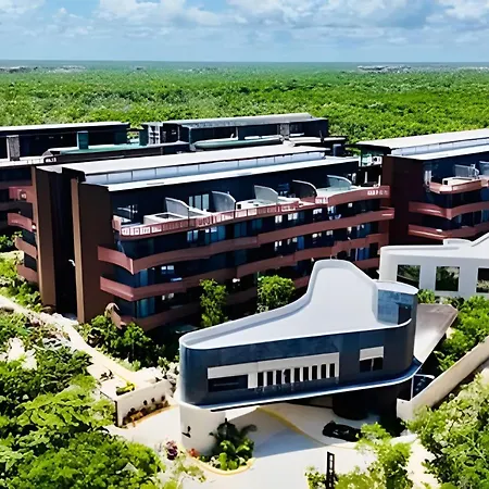 Jungle Guardian - Rooftop Pool & Club * Tulum