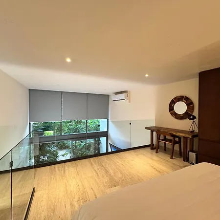 Luxury Loft Minutes From The Sea!
