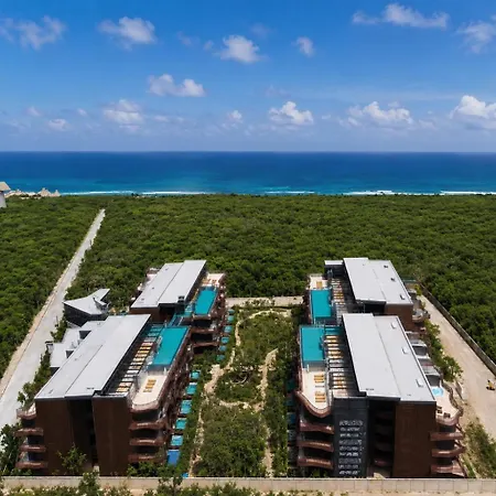 1br - Sea View Rooftop Pools Steps To & Jaguar Park Tulum