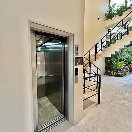 Luxury Loft Minutes From The Sea! Apartment