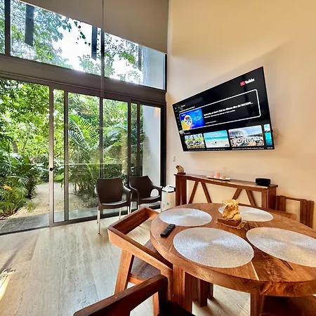 Apartment Luxury Loft Minutes From The Sea! *