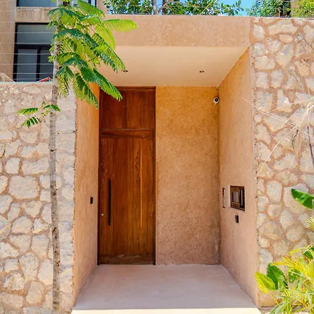 Jungle Apt, Private Pool & Security 24 *
