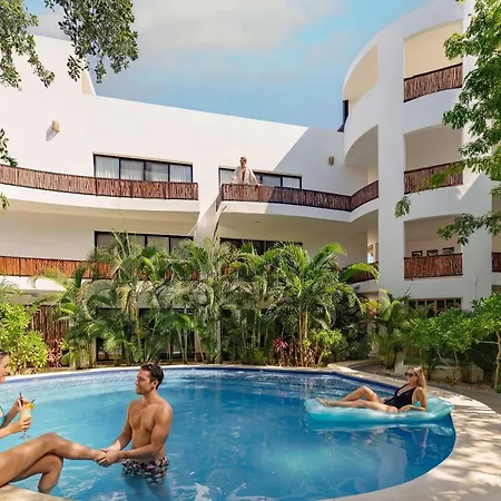 La Veleta - Jungle Gem - Pool View