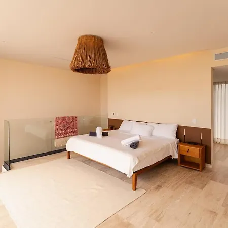 Villa Mistiq - Modern 3br Oasis In With Pool & Chic Design *