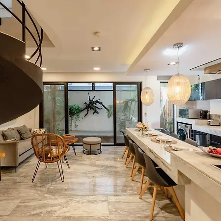 Stylish 3br Retreat In Serene Luxury Setting Apartment