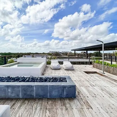 Apartamento Gated 2br With Rooftop Pool