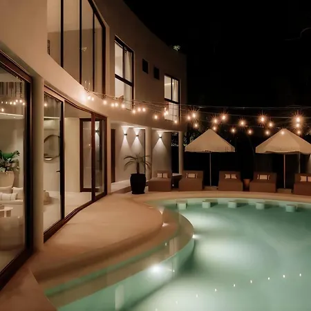 Jungle For 16 - Dual Pools & Fire Pit Holiday home Tulum