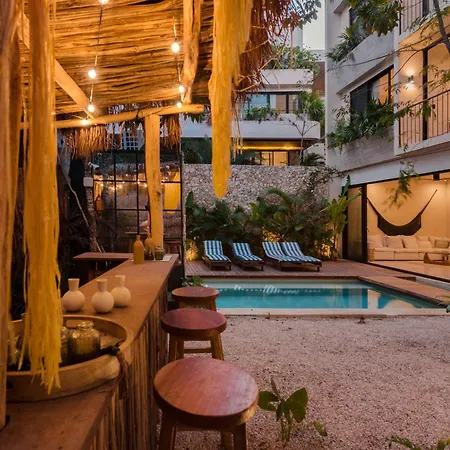 Luxury 5 Bedroom Pool Tiki Bar & Outdoor Gym * Tulum