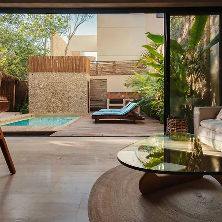 Villa Luxury 5 Bedroom Pool Tiki Bar & Outdoor Gym Tulum