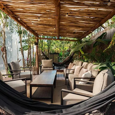 Luxury 5 Bedroom Pool Tiki Bar & Outdoor Gym Villa Tulum