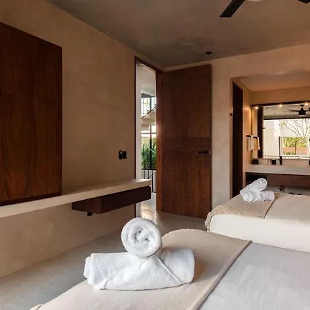 Luxury 5 Bedroom Pool Tiki Bar & Outdoor Gym Tulum