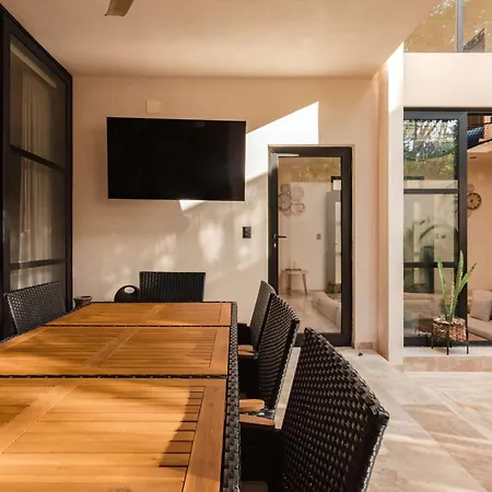 Luxury 4 Bedroom With Private Rooftop Pool Holiday home Tulum