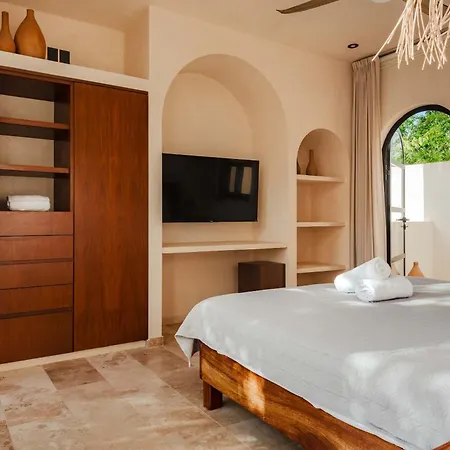 Luxury 4 Bedroom With Private Rooftop Pool Holiday home Tulum