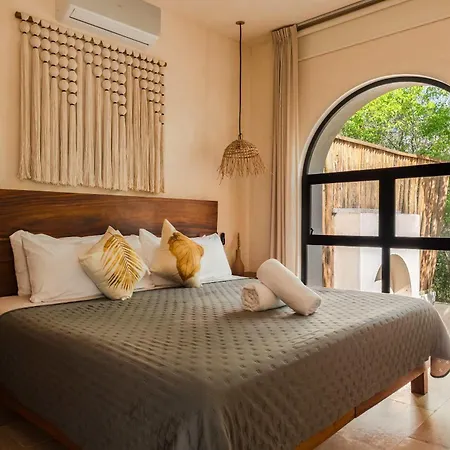 Luxury 4 Bedroom With Private Rooftop Pool Tulum