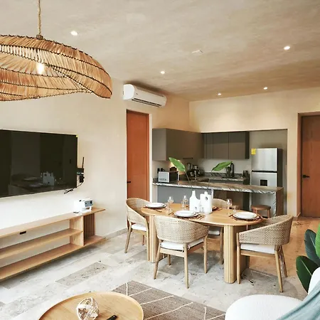 Apartahotel Oniric 4*