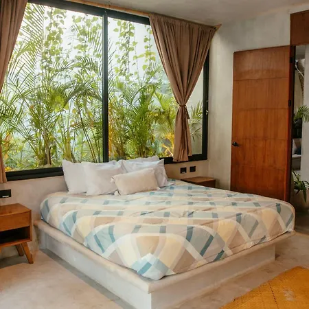 Camila Bed & Breakfast *