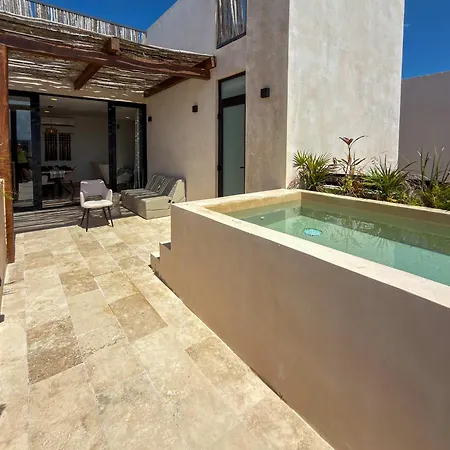 Grand Private Pool Rooftop Oasis Near The *