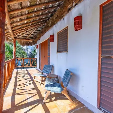 Beachfront With Private Pool Access Balcony With Ocean Views Patio - Belleza Holiday home