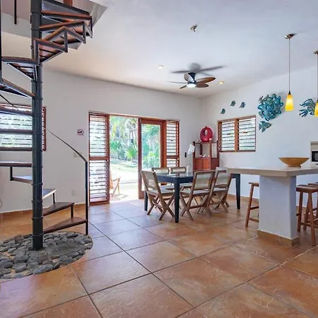 Beachfront With Private Pool Access Balcony With Ocean Views Patio - Belleza Tulum