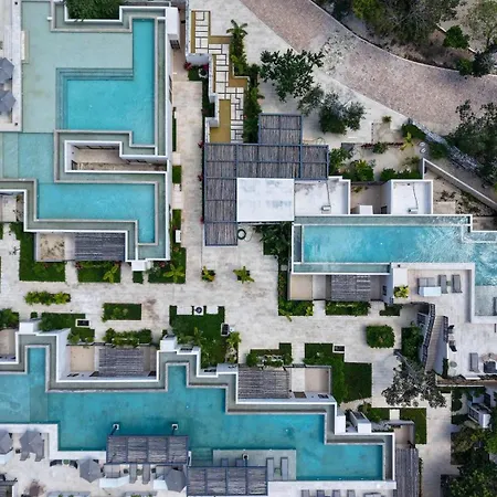 Grand Private Pool Rooftop Oasis Near The