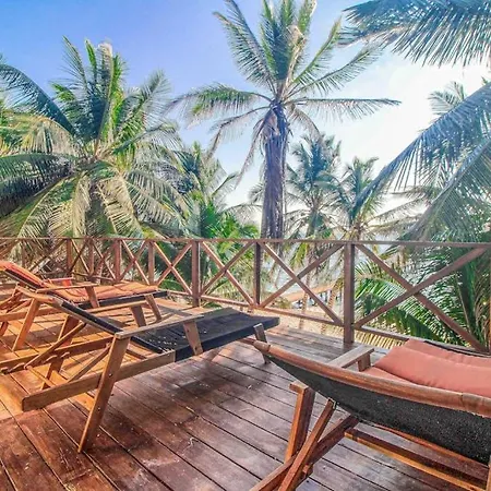 Holiday home Beachfront With Private Heated Pool Jacuzzi Sauna Ocean Views & Ac - 7th Heaven *