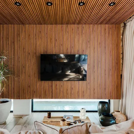 Luxury Private With 2 Pools & Jacuzzi Holiday home