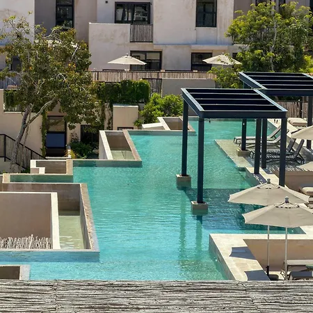 Grand Private Pool Rooftop Oasis Near The
