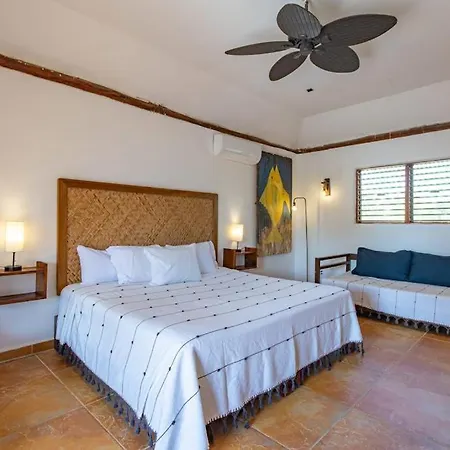 Beachfront With Private Pool Access Balcony With Ocean Views Patio - Belleza Holiday home