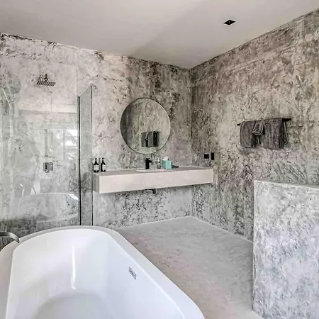 Beachfront With Private Heated Pool Jacuzzi Sauna Ocean Views & Ac - 7th Heaven