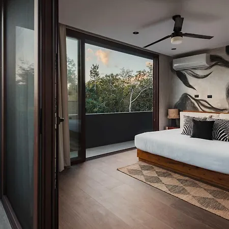 Luxury Jungle With Private Pool & Jacuzzi *