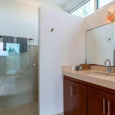 Beachfront Paradise With Private Pool Ocean View Full Kitchen & Shaded Patio - Mandala