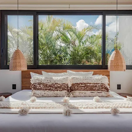 Luxury Private With 2 Pools & Jacuzzi *