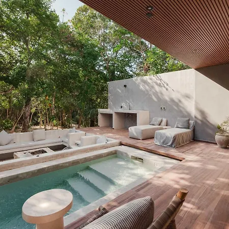 Luxury Private With 2 Pools & Jacuzzi Holiday home *