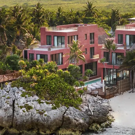 Villa 12 Bedroom Beachfront Hacienda