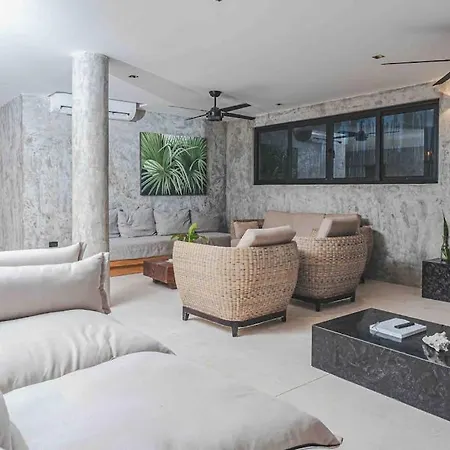 Holiday home Beachfront With Private Heated Pool Jacuzzi Sauna Ocean Views & Ac - 7th Heaven *