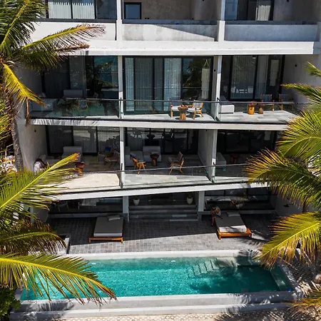 Luxury Beachfront 3br Tulum