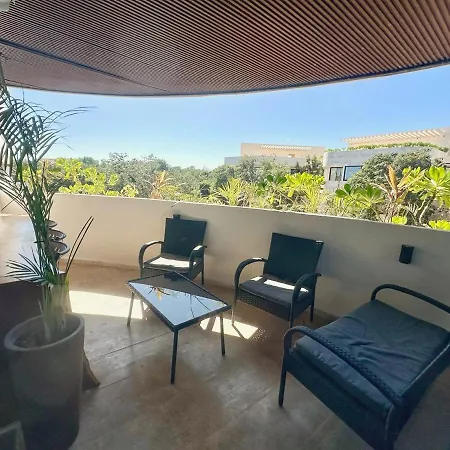New Jungle Retreat 1br2ba Garden Private Pool Apartment *