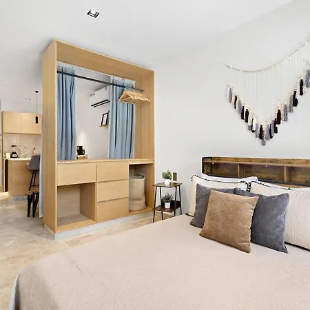 Apartment Lovely By Majestic Homes *