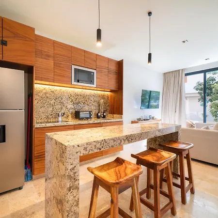 Modern Loft, Private Pool And Gym Intulum