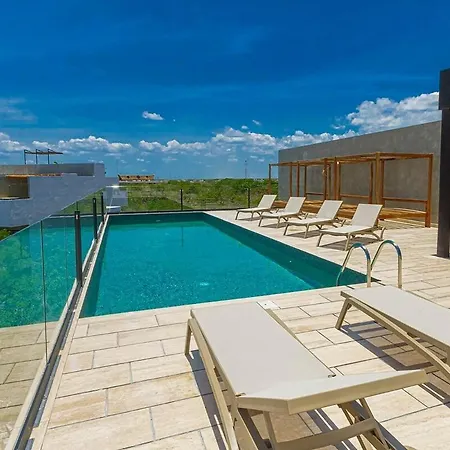 Ph 3-bedroom Private Pool In Tuk Apartment