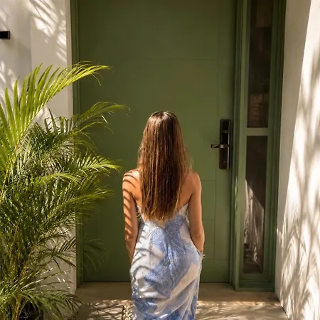Apartment Garden Atelier - Private Cenote & Steps From The