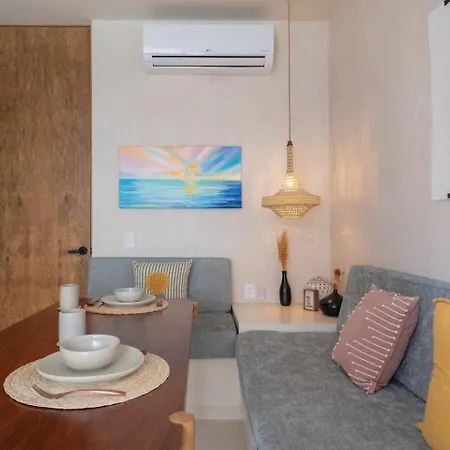 Apartment Chic Wrestaurant, Yoga, Coworking Areas