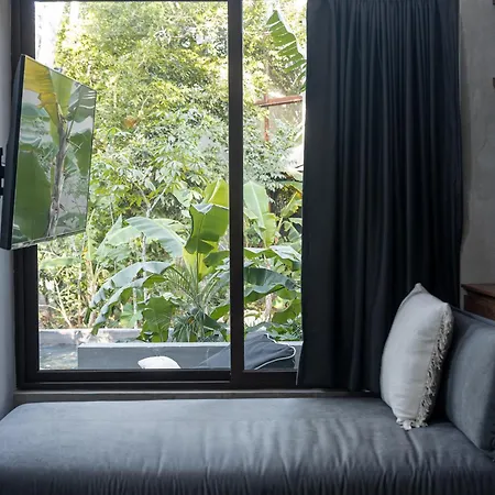 Apartment Nomad Humans Residences