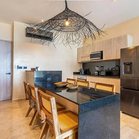 Apartment Luxury Beachfront 3br *