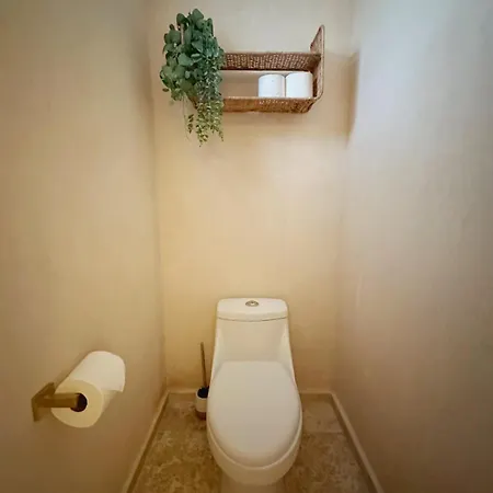 New Jungle Retreat 1br2ba Garden Private Pool *