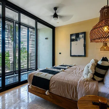 Luxury Beachfront 3br Tulum